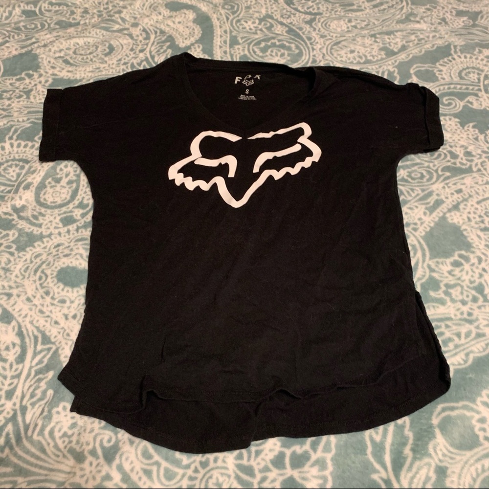 Fox vneck